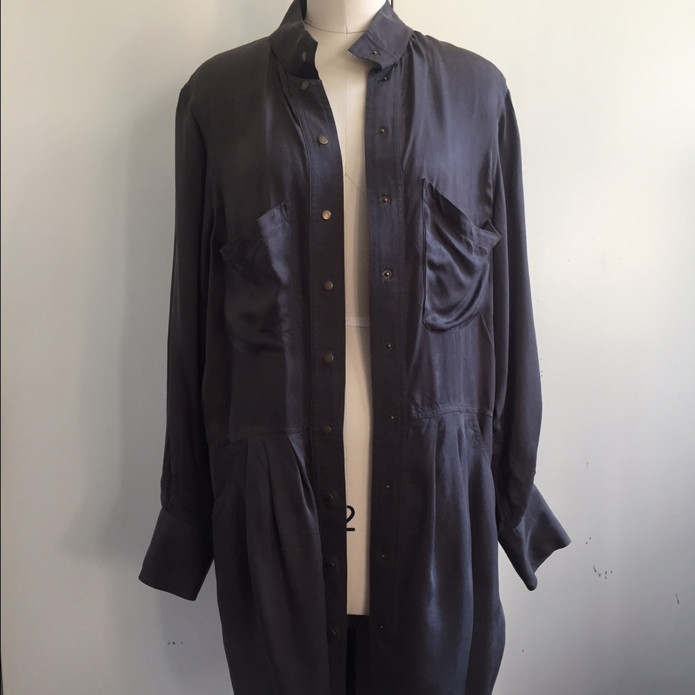 Evisu shirt silk gray size Small. SOLDDDD